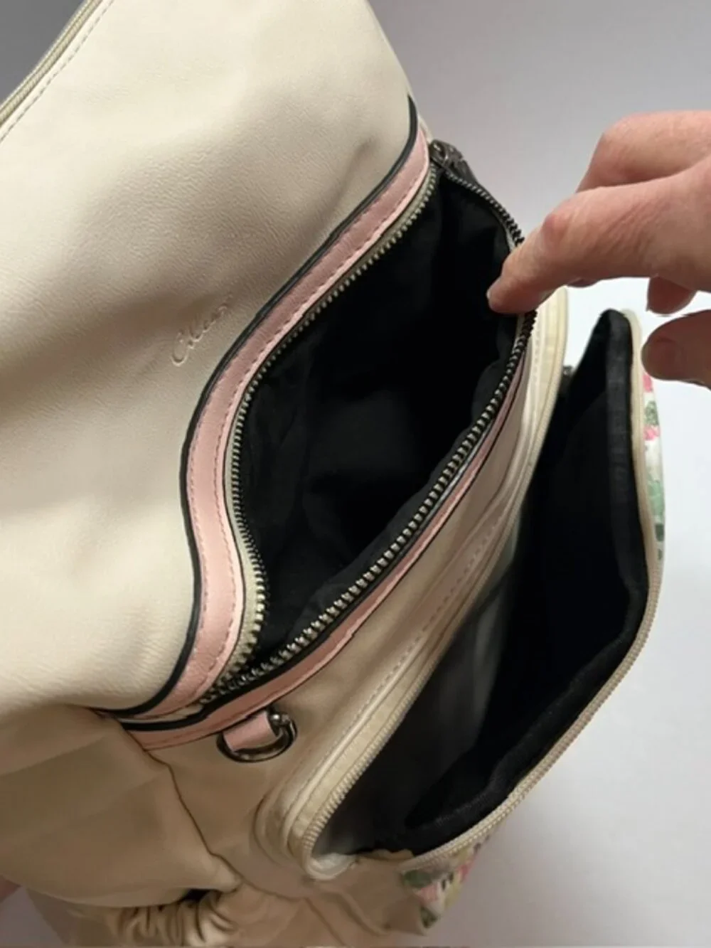 Cluci Cream/Pink w/Floral Front-Pocket Vegan Leather Backpack EUC